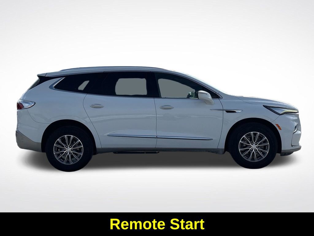 Used 2022 Buick Enclave Essence FWD image 9