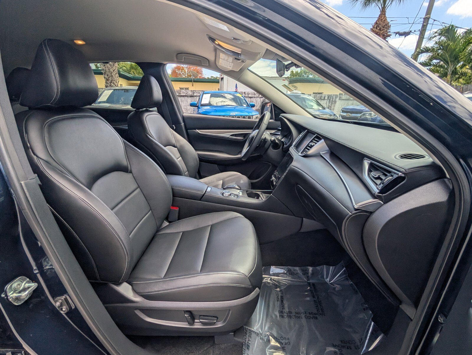 Used 2023 INFINITI QX50 Pure FWD image 17