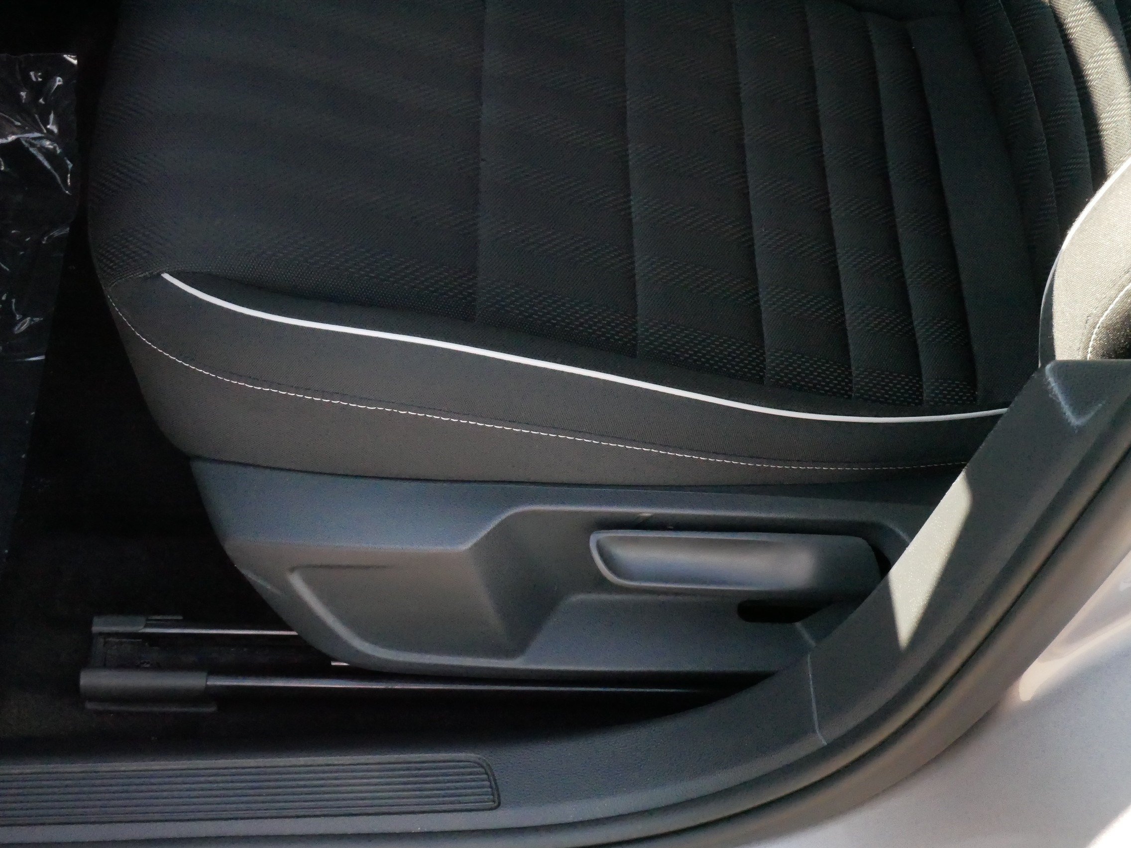 Used 2024 Volkswagen Jetta Sport FWD image 20