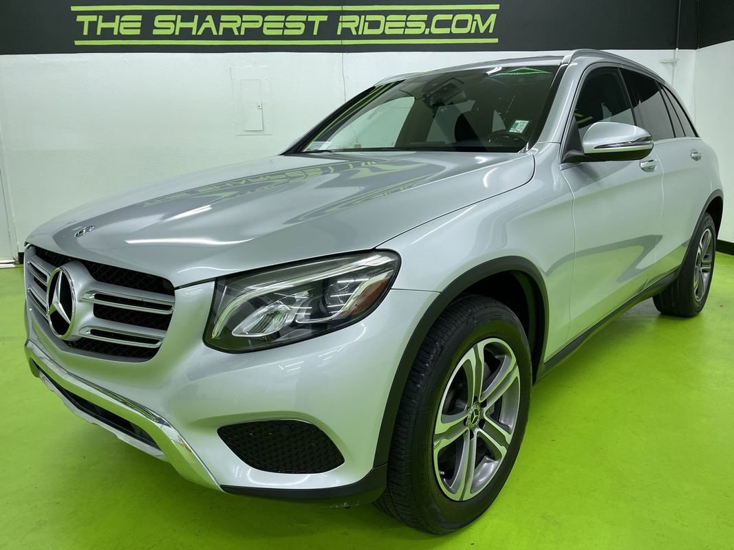 Used 2019 Mercedes-Benz GLC 300 4MATIC w/ Premium Package image 5