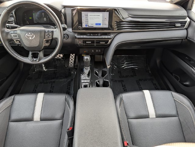 Used 2025 Toyota Camry SE FWD image 10