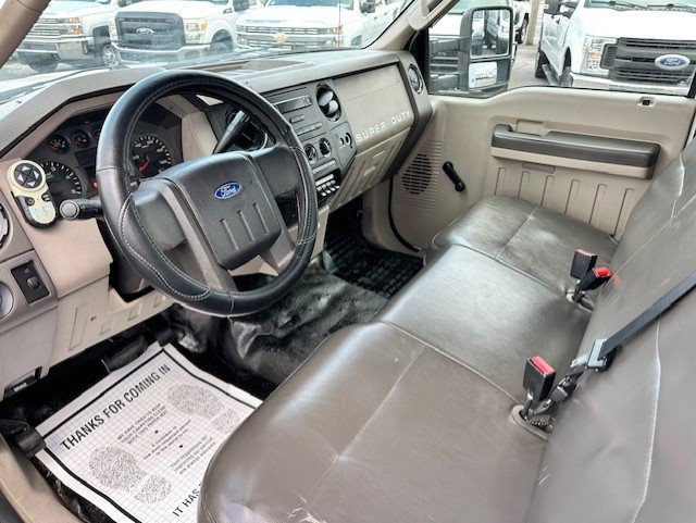 Used 2009 Ford F550 2WD Regular Cab Super Duty image 18