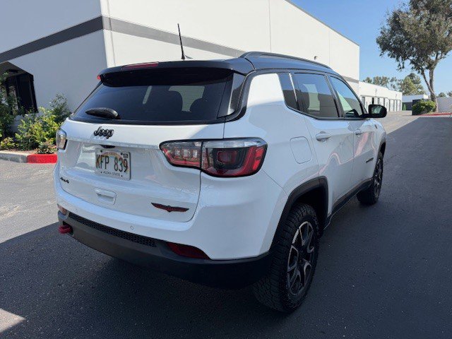Used 2024 Jeep Compass Trailhawk AWD/4WD image 3