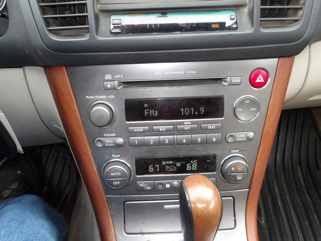 Used 2005 Subaru Outback 3.0R Limited image 18