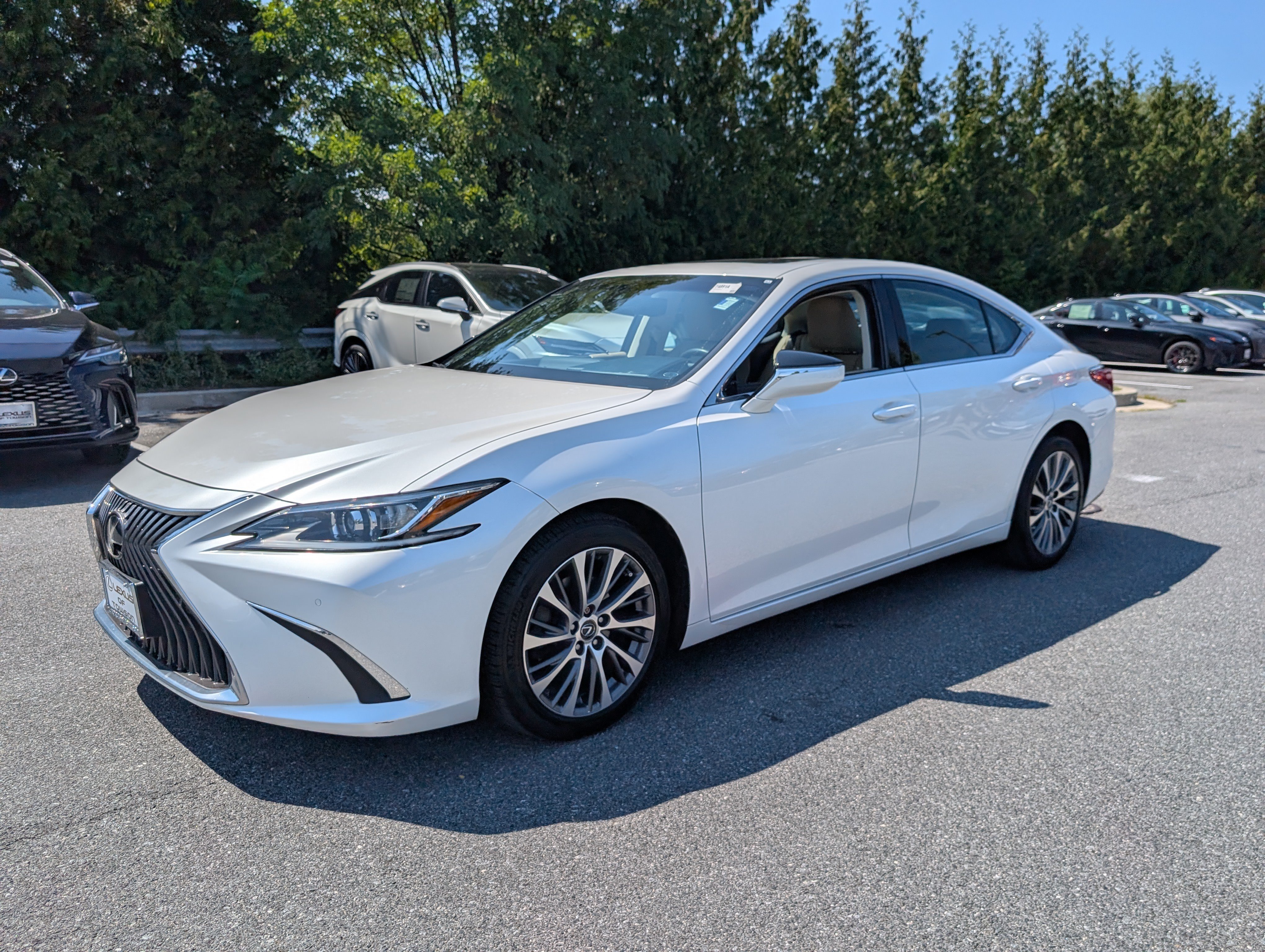 Used 2019 Lexus ES 350 w/ Premium Package FWD image 7