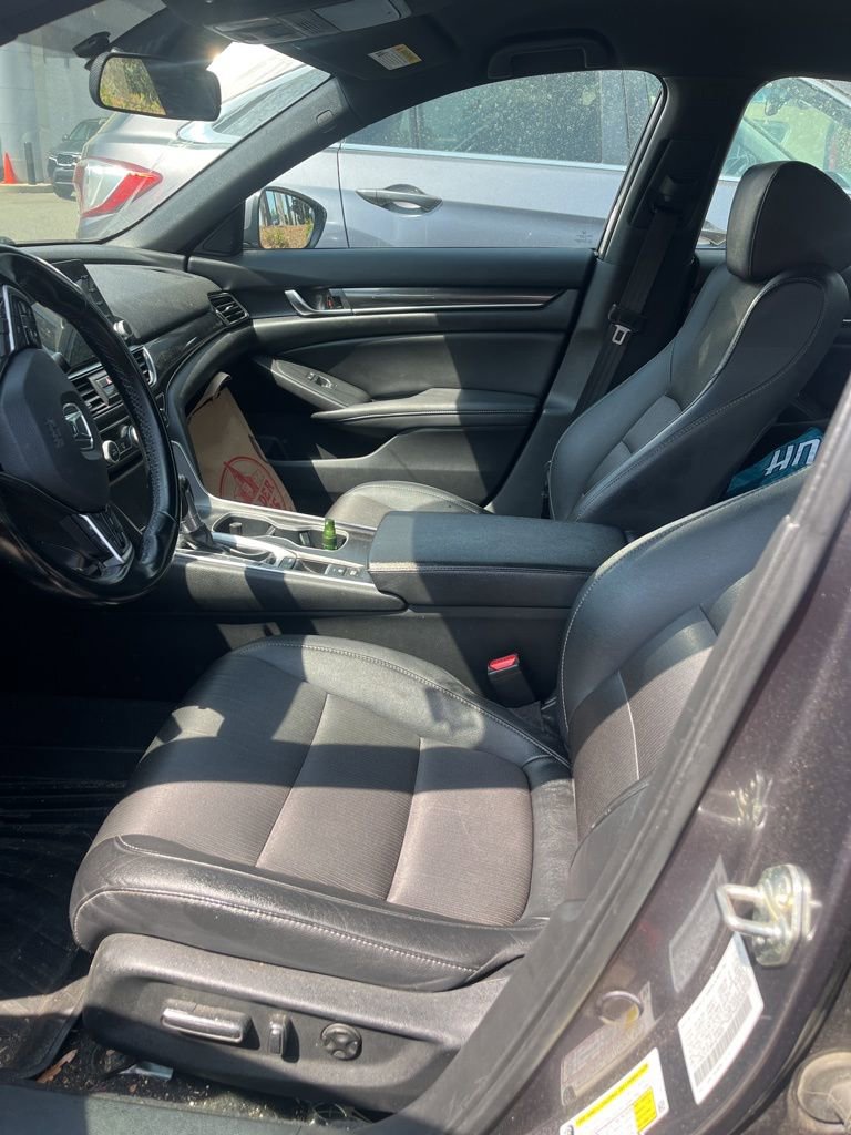 Used 2019 Honda Accord Sport image 3
