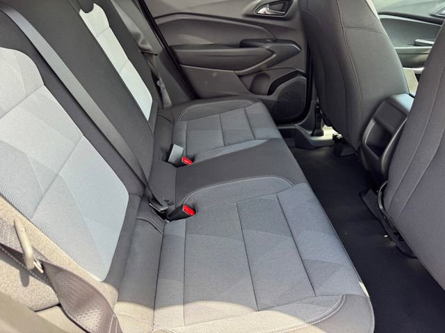 Used 2026 Chevrolet Trax LS w/ LS Convenience Package image 8
