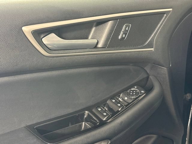 Used 2019 Ford Edge SEL w/ Equipment Group 201A AWD/4WD image 14