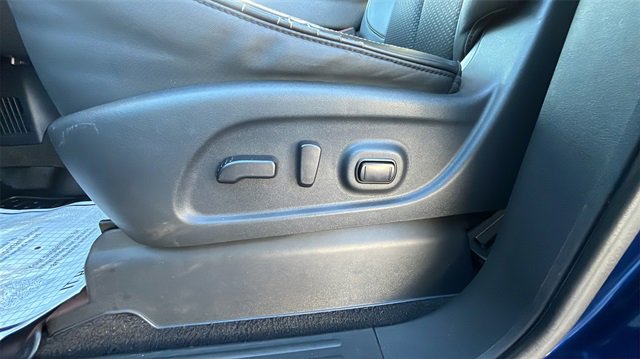 Used 2019 Nissan Titan PRO-4X image 24