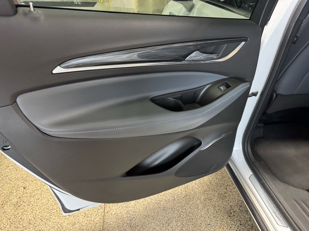 Used 2023 Buick Enclave Premium w/ Experience Buick Package image 11