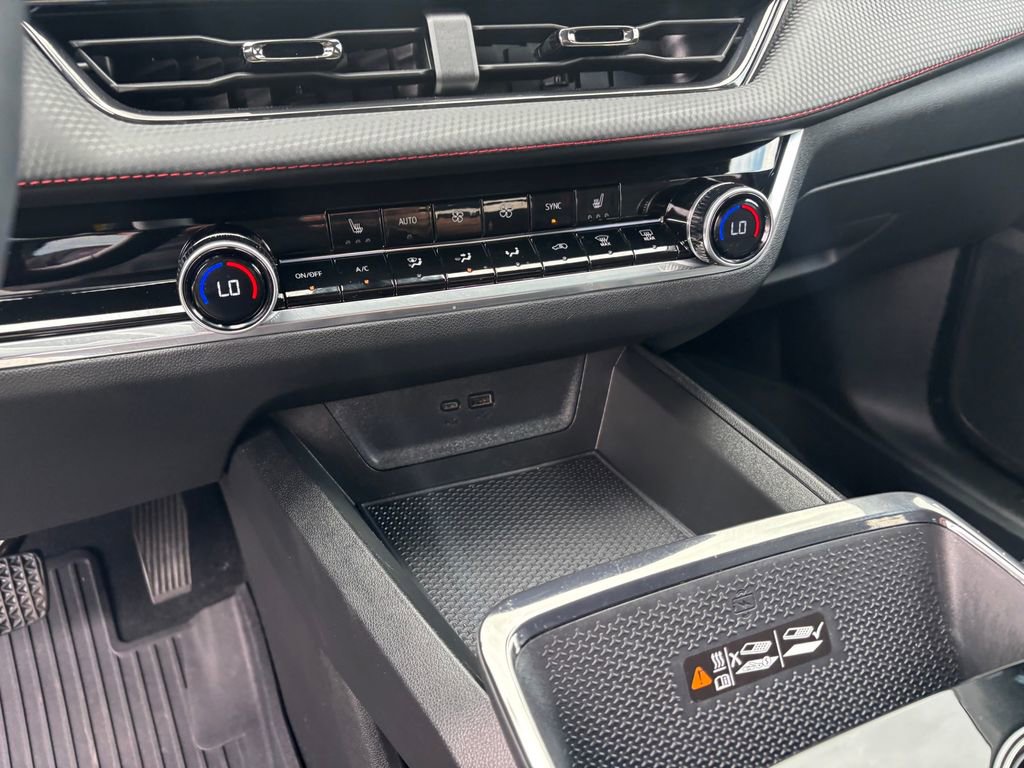 Used 2026 Chevrolet Equinox RS w/ LPO, Floor Liner Package image 18