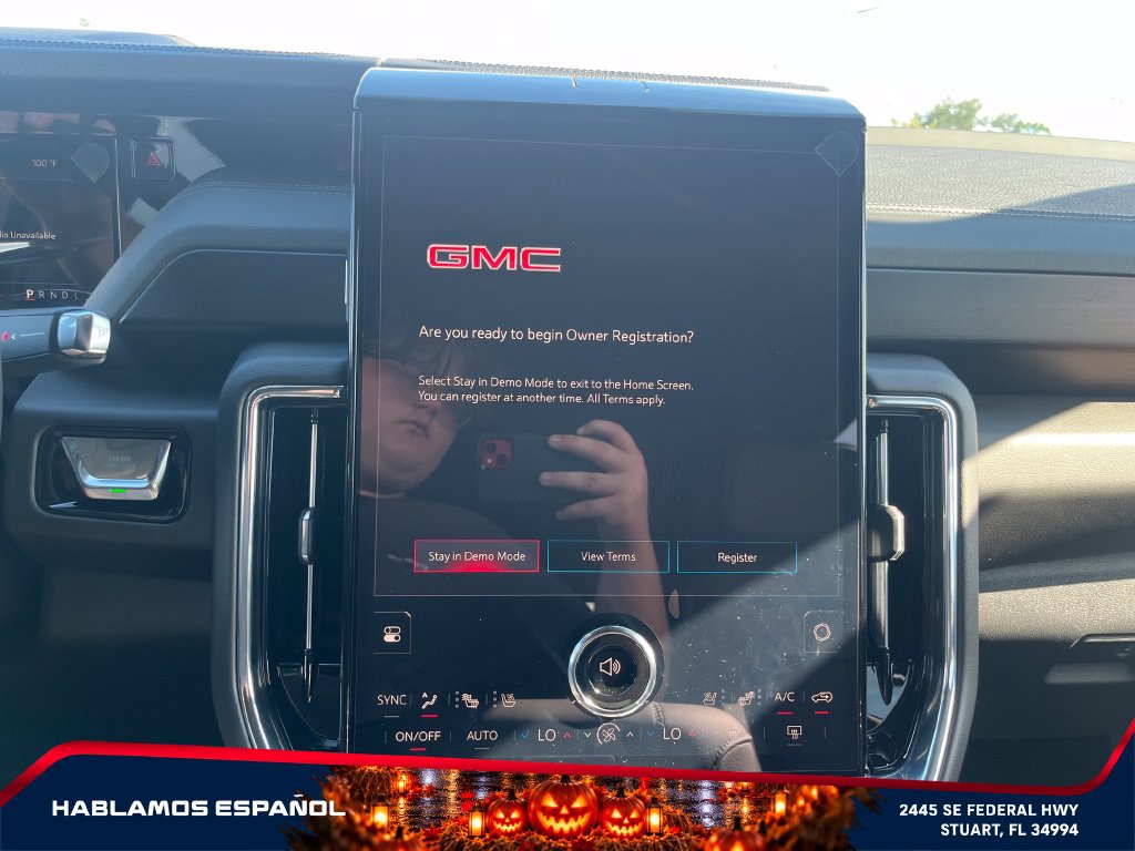 New 2026 GMC Yukon Denali w/ Denali Reserve Package AWD/4WD image 23
