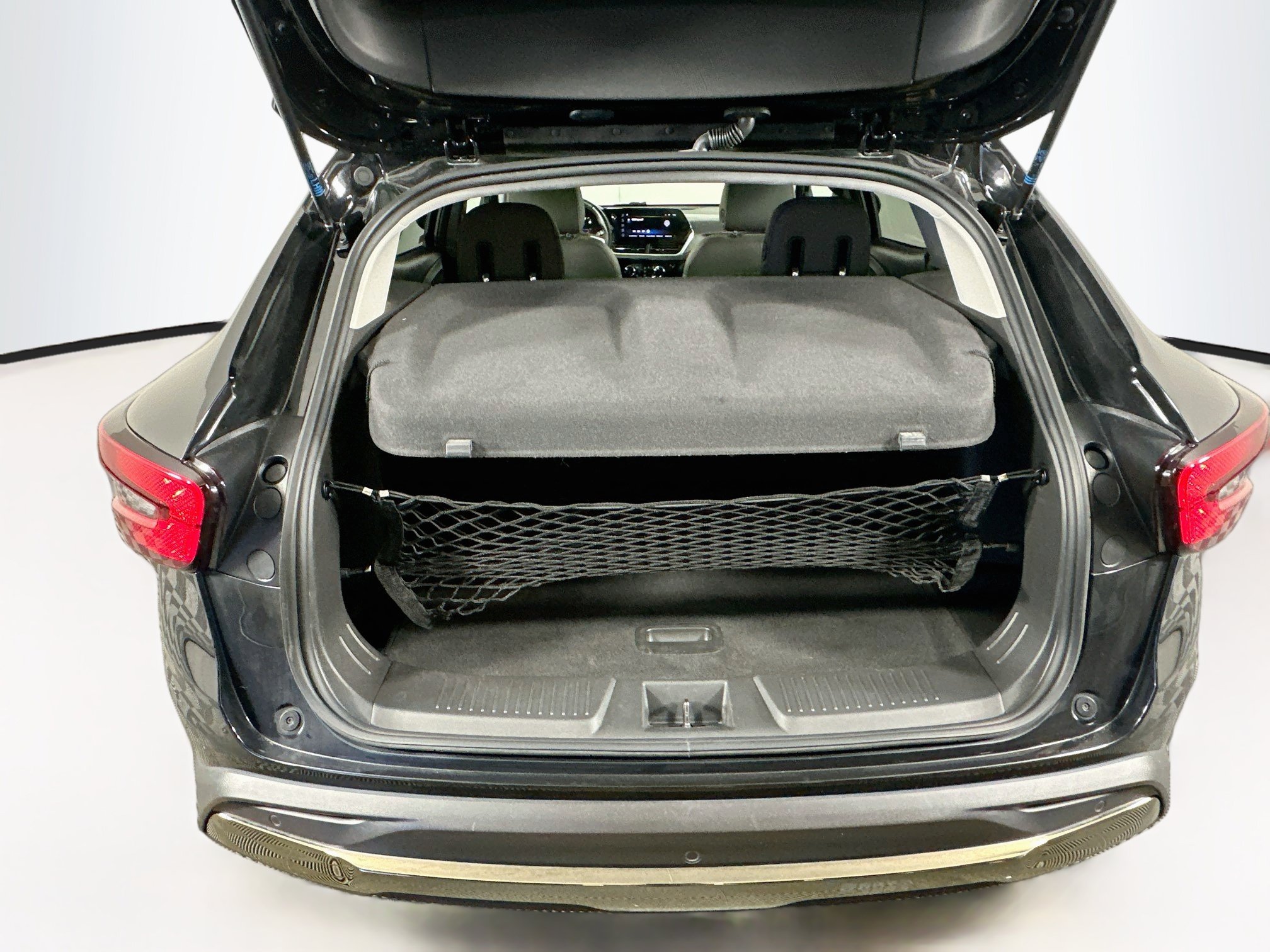 Used 2024 Chevrolet Trax ACTIV w/ Sunroof Package FWD image 28