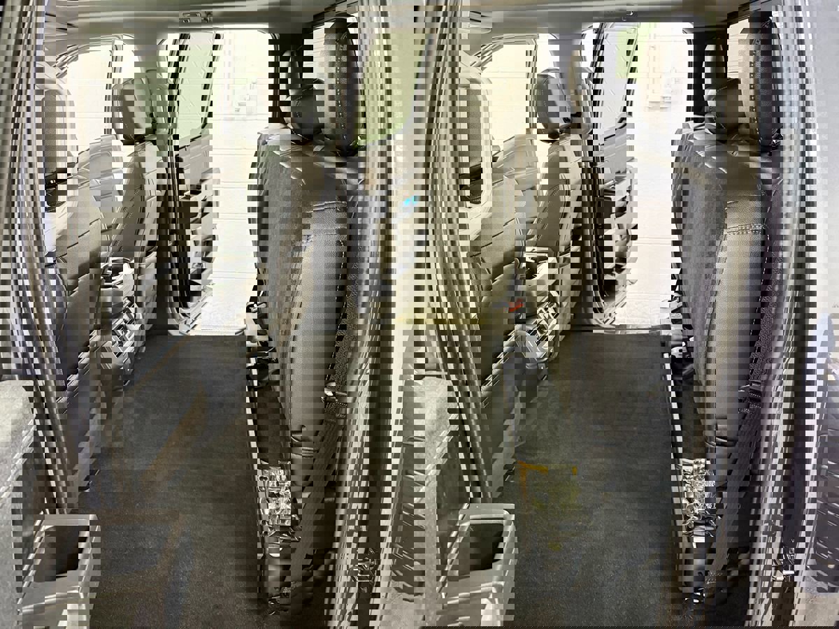 Used 2022 Ford F150 Lariat w/ Equipment Group 502A High image 15