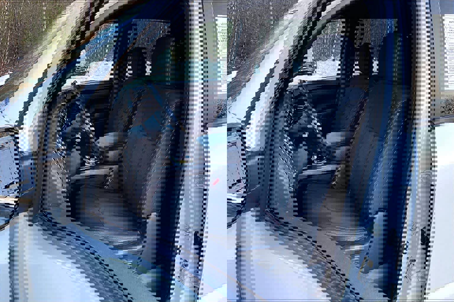 Used 2019 Nissan Titan SV w/ SV Convenience Package image 8