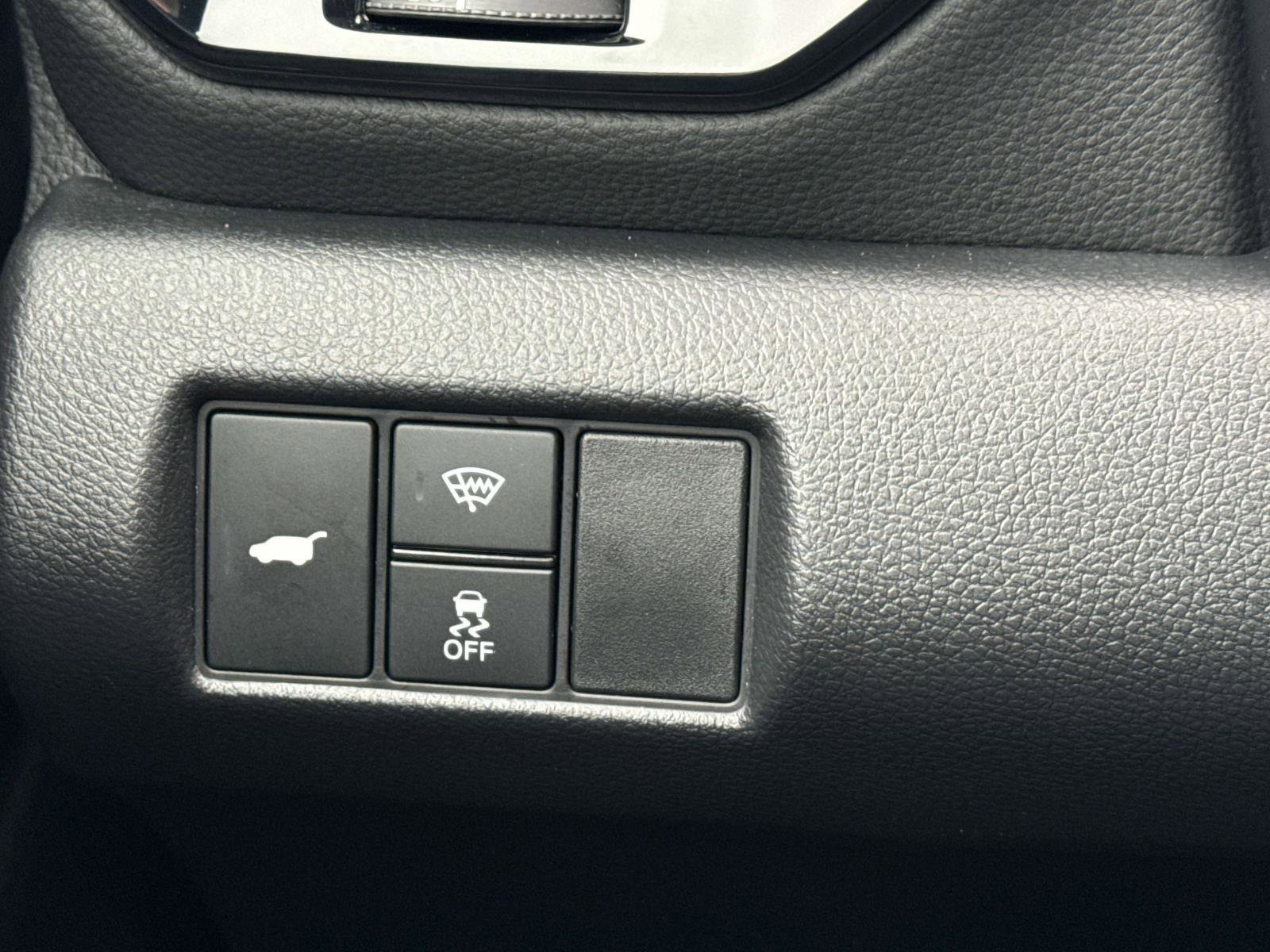 Used 2025 Honda Pilot TrailSport image 12