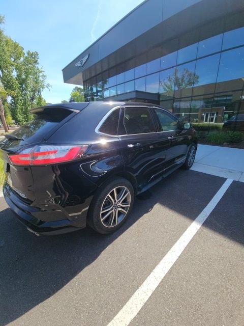 Used 2019 Ford Edge Titanium w/ Equipment Group 301A FWD image 6