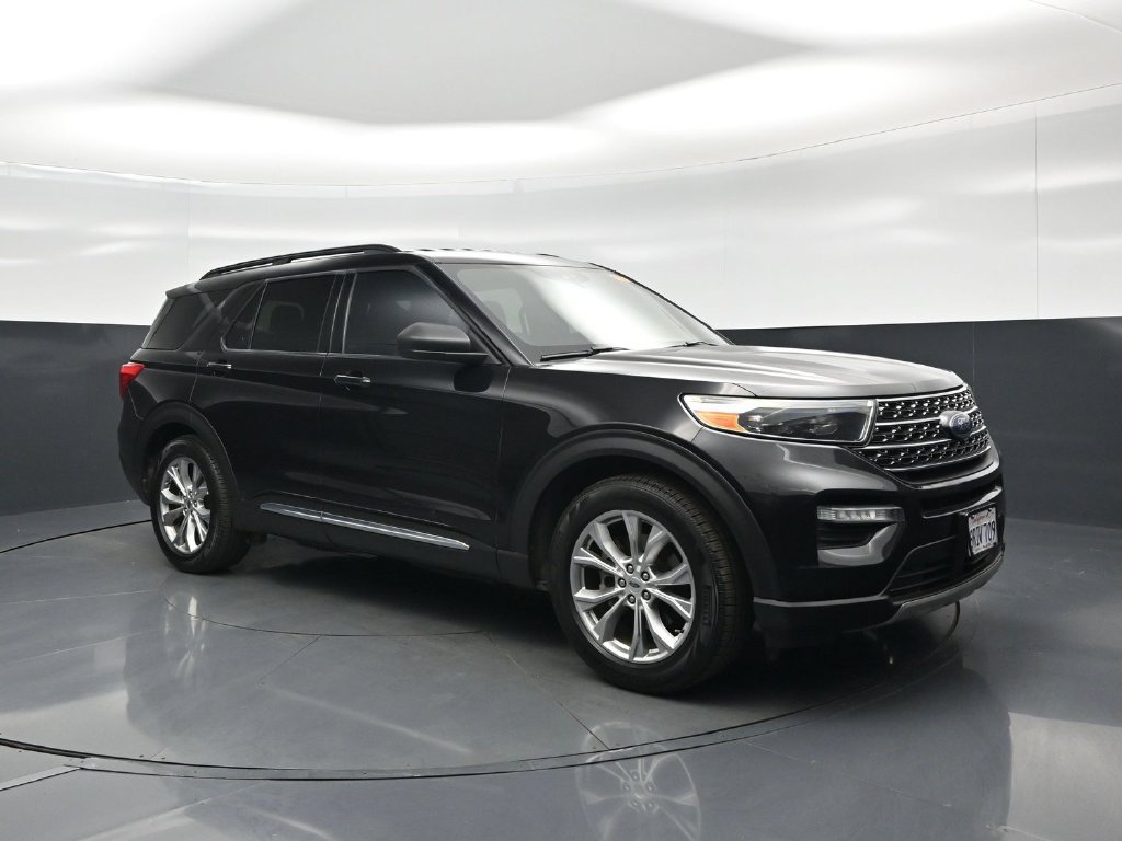 Used 2020 Ford Explorer XLT w/ Equipment Group 202A RWD image 24