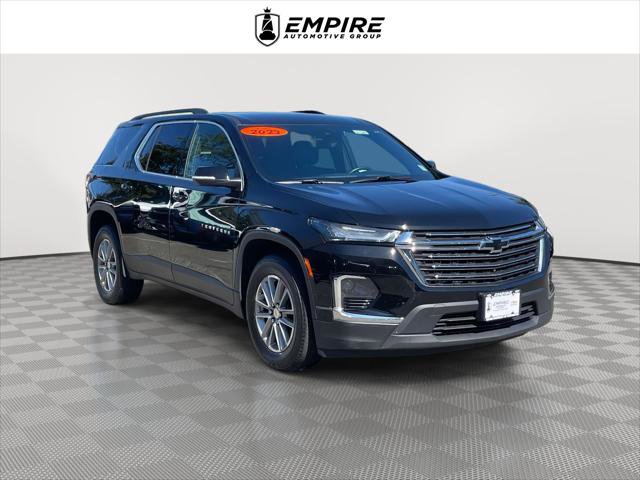 Used 2023 Chevrolet Traverse LT w/ Rear Camera Mirror Package