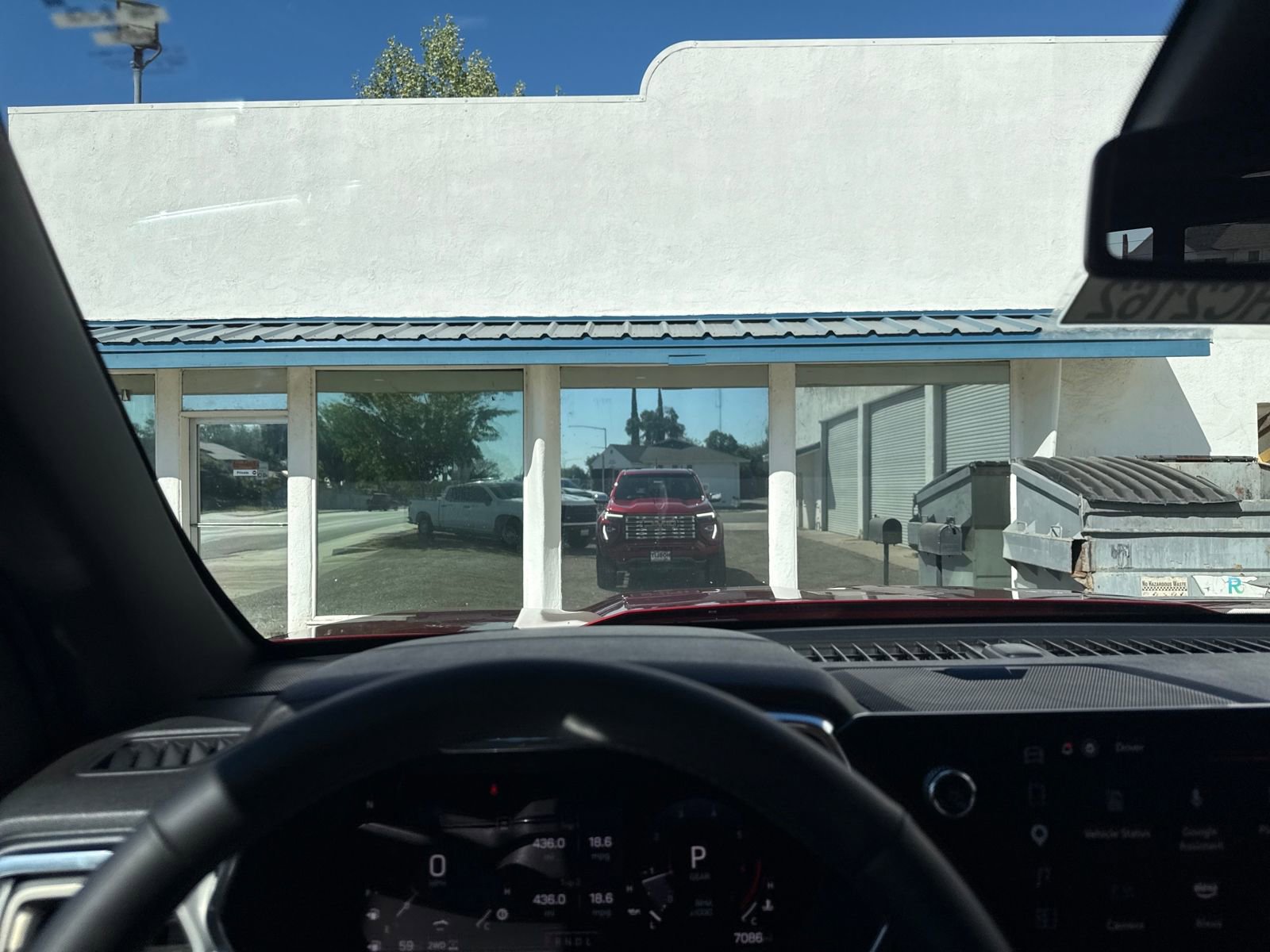 Used 2025 GMC Canyon Denali image 13