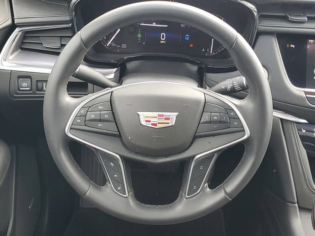 Certified 2017 Cadillac XT5 Luxury w/ Driver Awareness Package FWD image 13