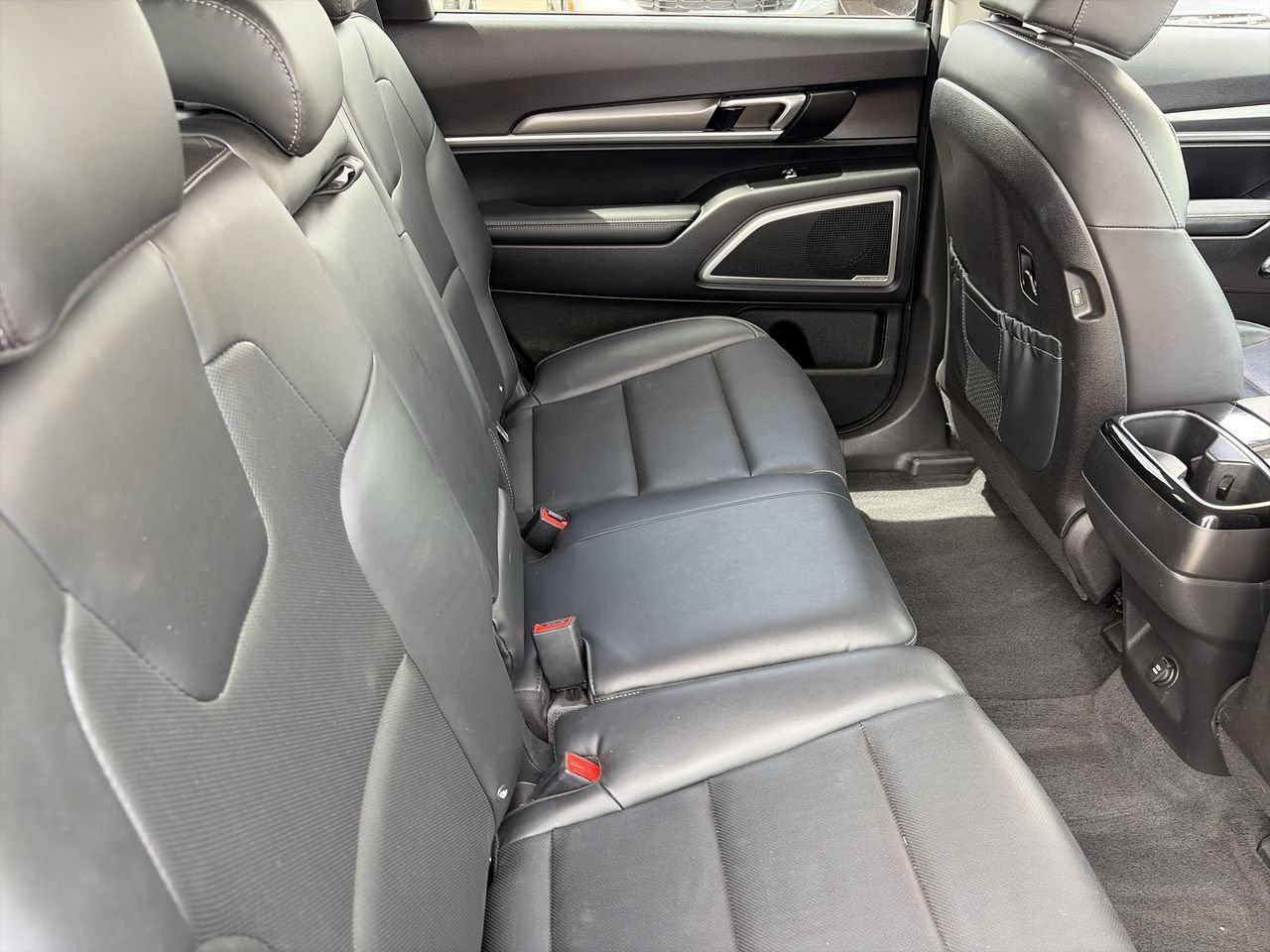Certified 2022 Kia Telluride LX FWD image 12