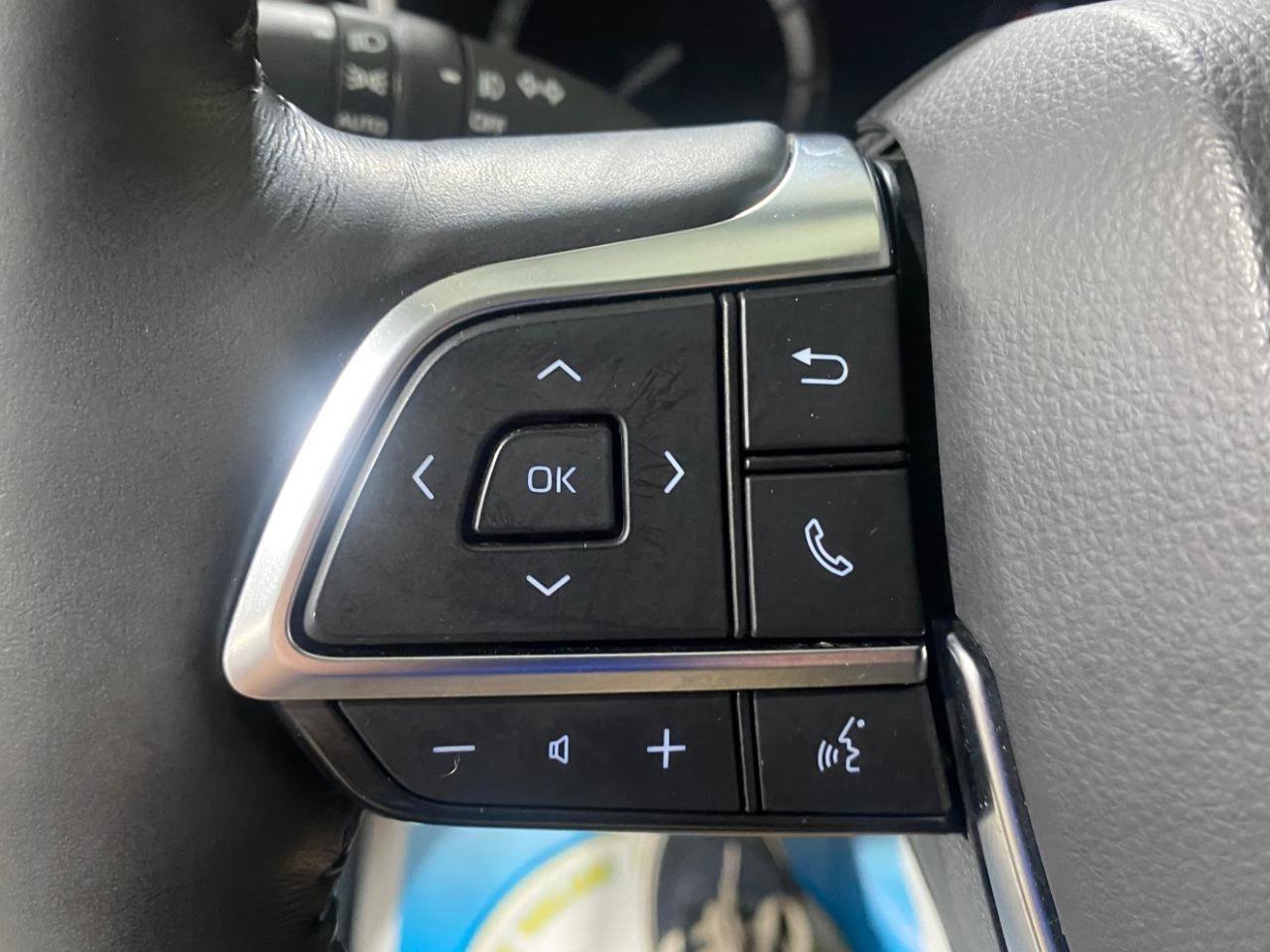Used 2021 Toyota Highlander Limited AWD/4WD image 24