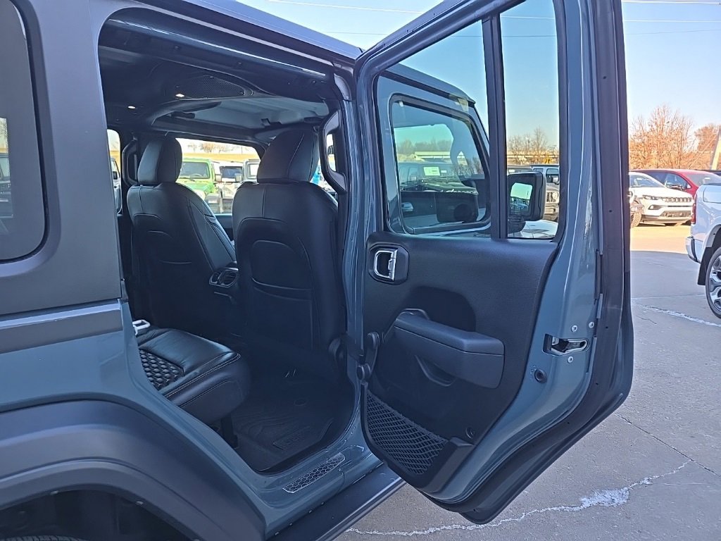 Used 2024 Jeep Wrangler Sport image 83