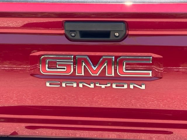 Used 2023 GMC Canyon Elevation w/ Convenience Package AWD/4WD image 10