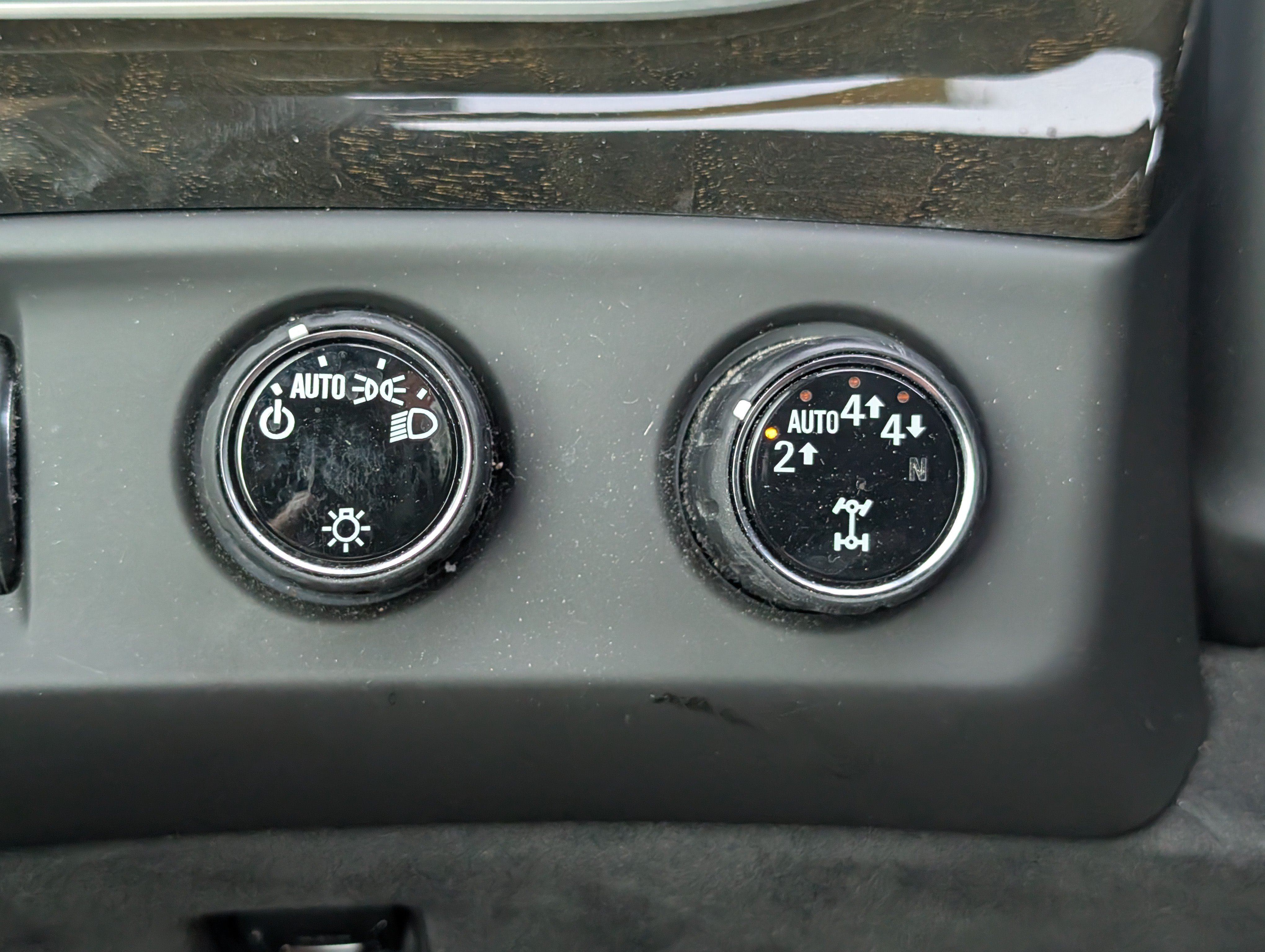 Used 2020 Cadillac Escalade Platinum AWD/4WD image 8