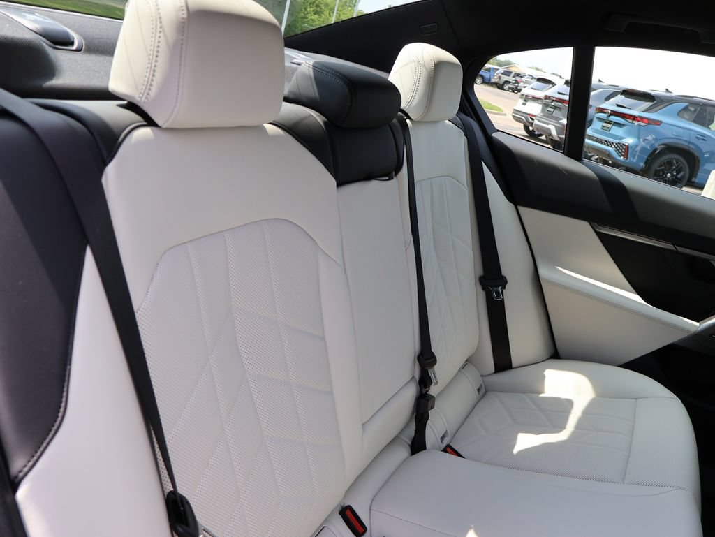 New 2027 BMW 530i xDrive w/ M Sport Package AWD/4WD image 34