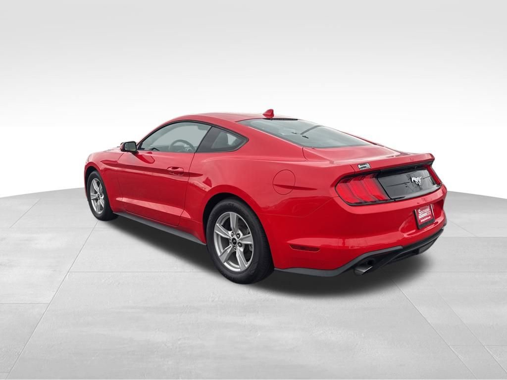Used 2021 Ford Mustang Coupe image 3