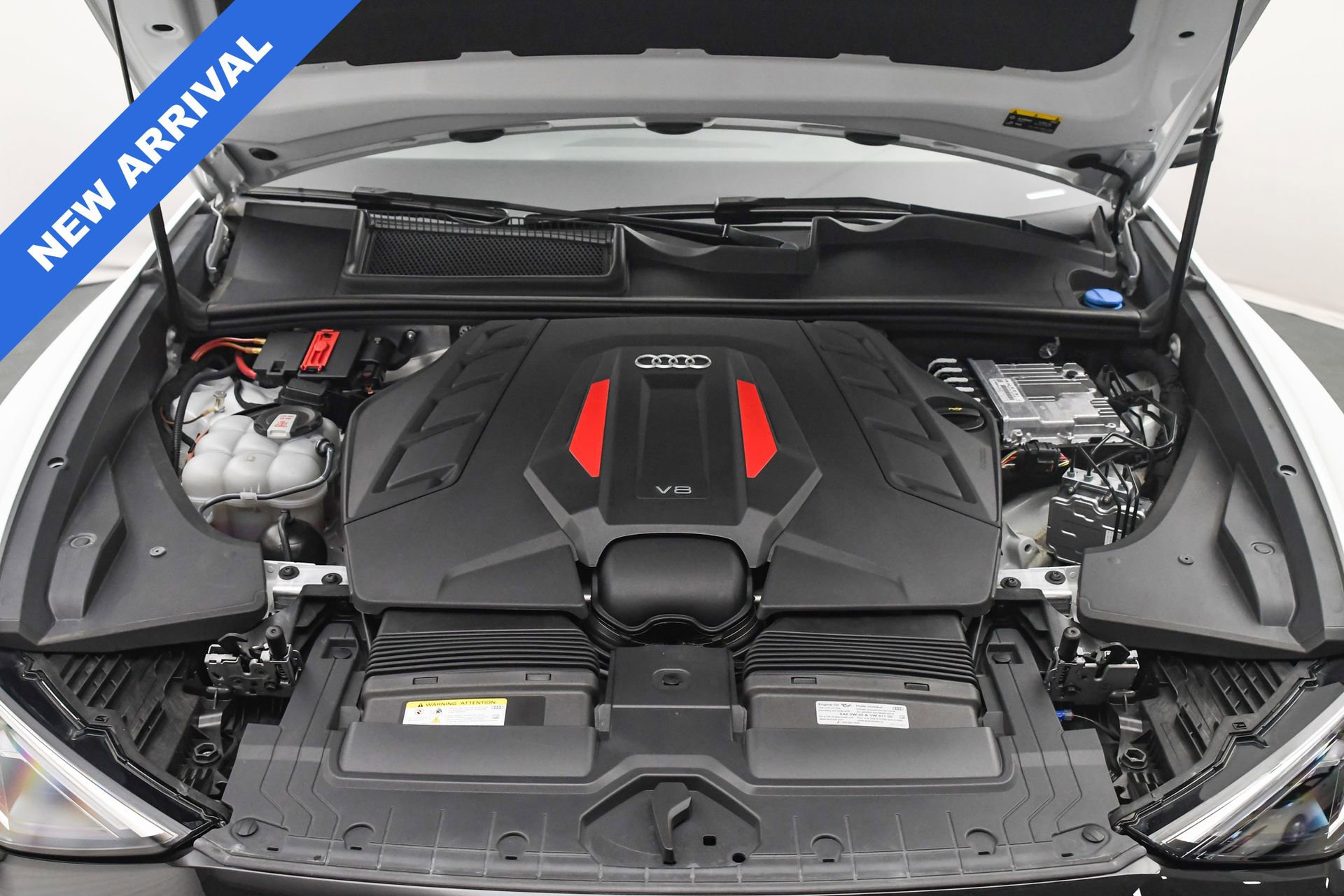 Used 2024 Audi SQ8 Premium Plus w/ Executive Package image 30