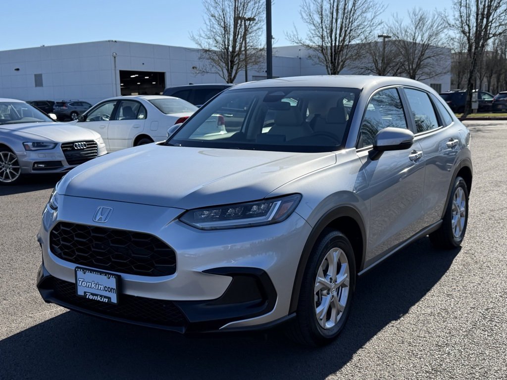 Used 2025 Honda HR-V LX image 4
