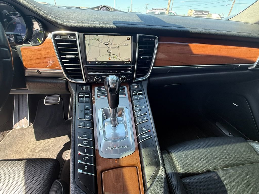 Used 2015 Porsche Panamera S RWD image 15