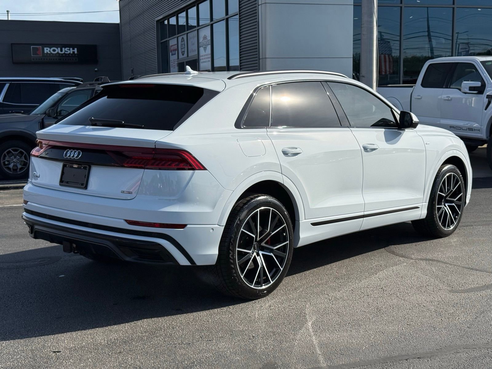 Used 2021 Audi Q8 Prestige w/ Prestige Package AWD/4WD image 3