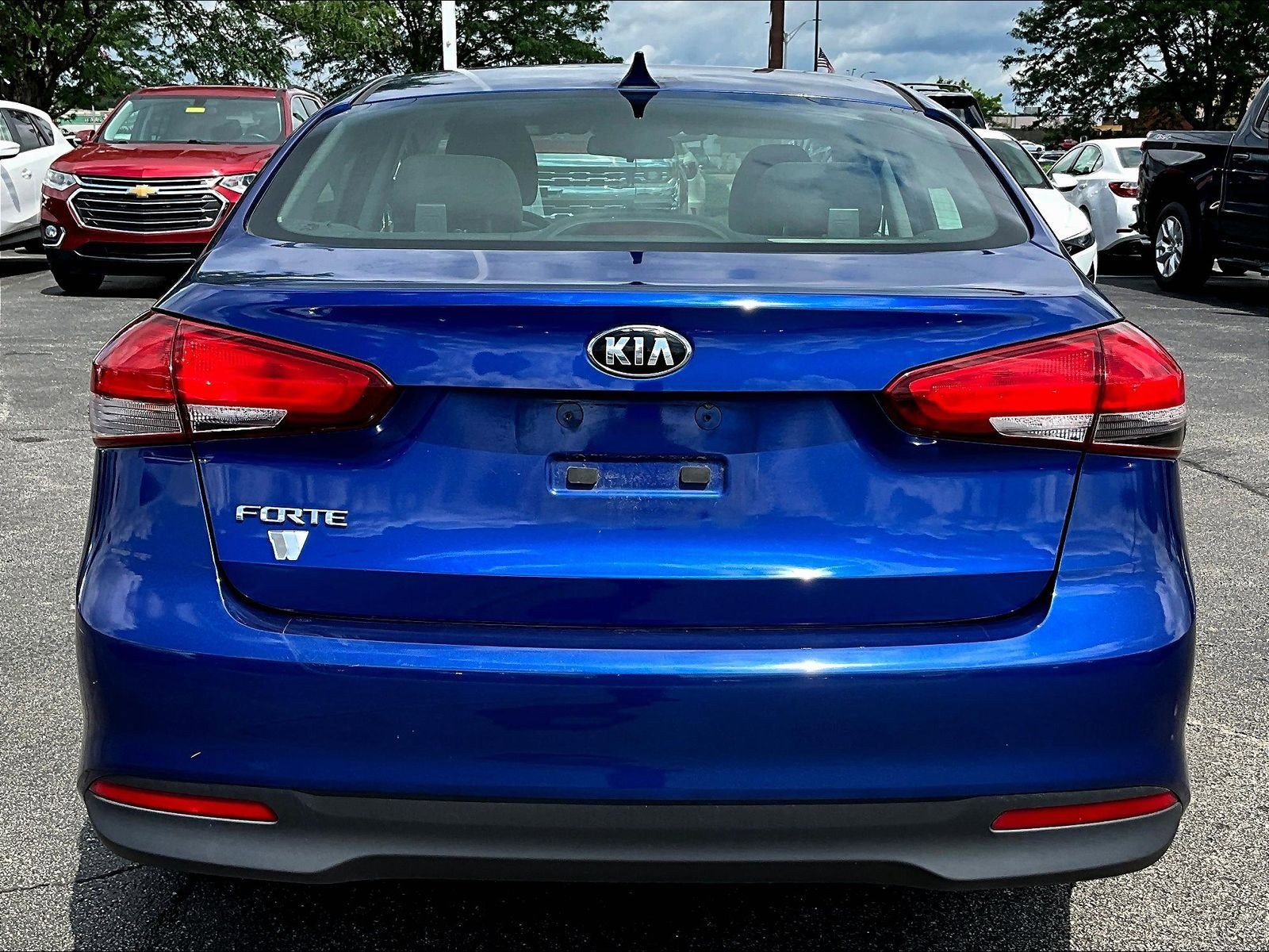Used 2017 Kia Forte LX FWD image 5