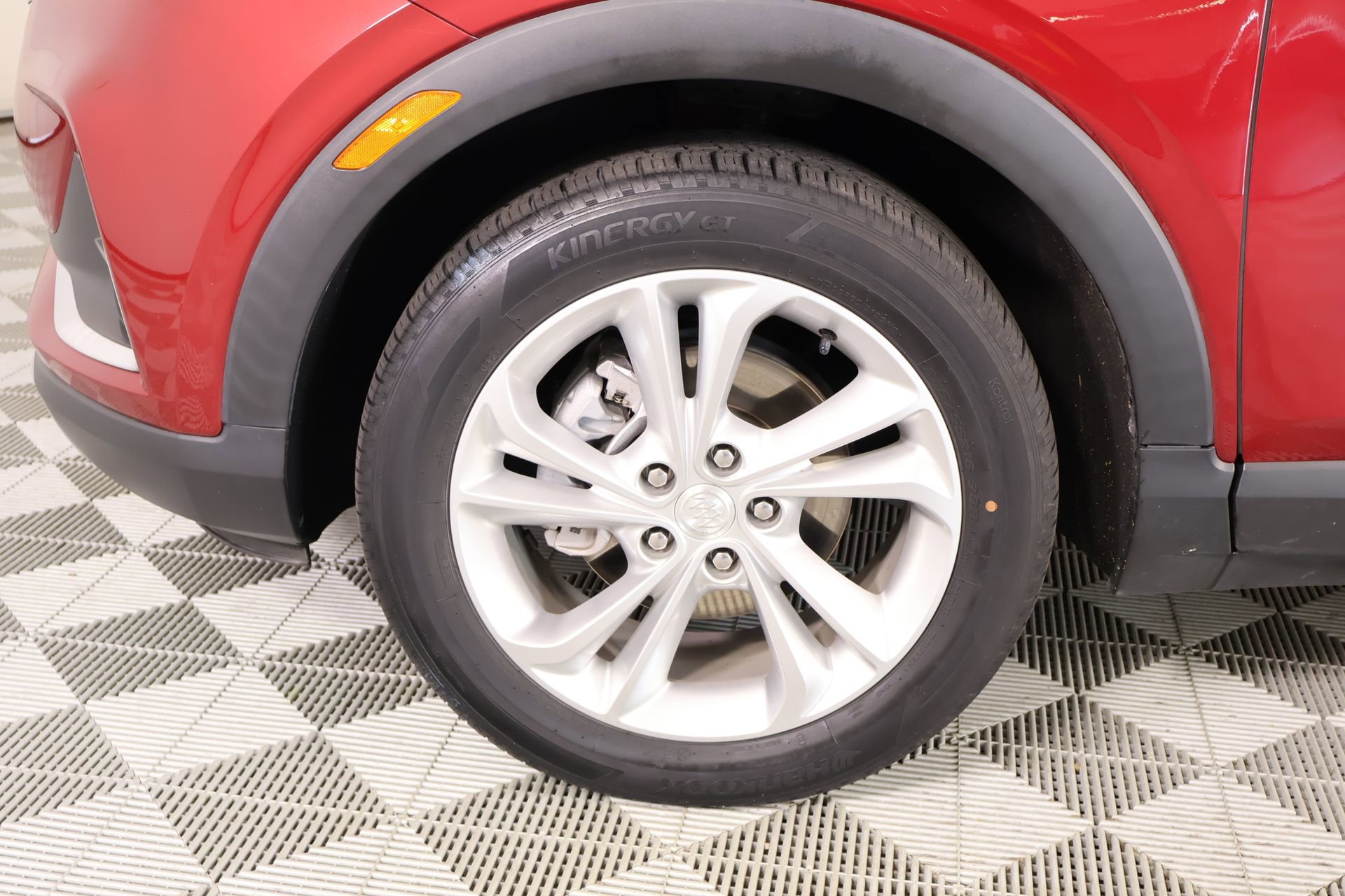 Used 2021 Buick Encore GX Preferred w/ Cold Weather Comfort Package FWD image 17