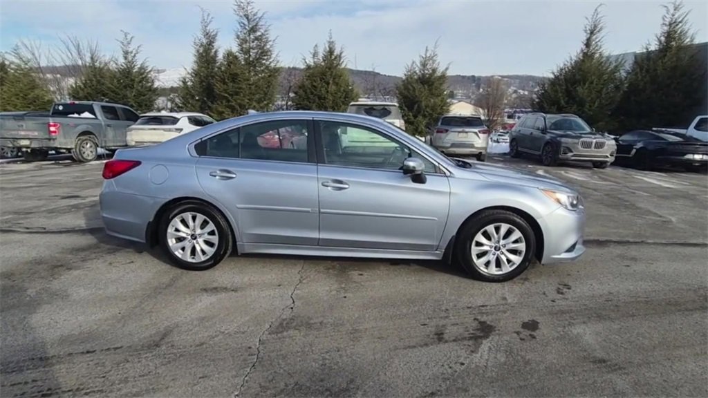 Used 2017 Subaru Legacy 2.5i Premium image 2