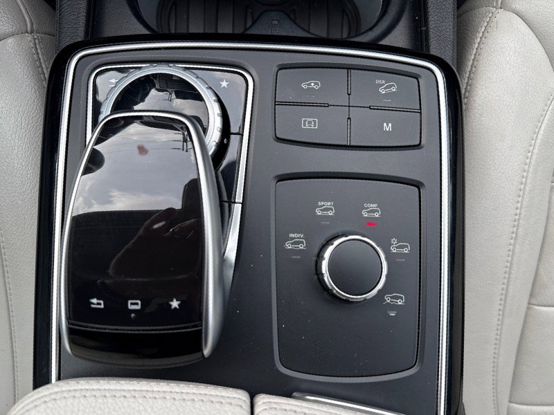 Used 2016 Mercedes-Benz GLE 400 4MATIC image 23