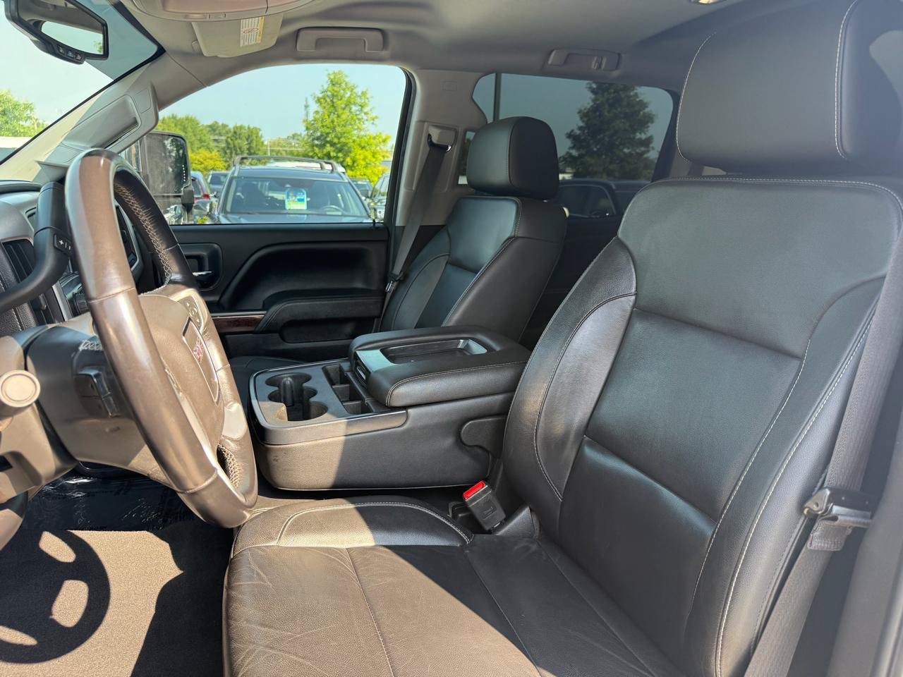 Used 2019 GMC Sierra 2500 SLT w/ Duramax Plus Package AWD/4WD image 12
