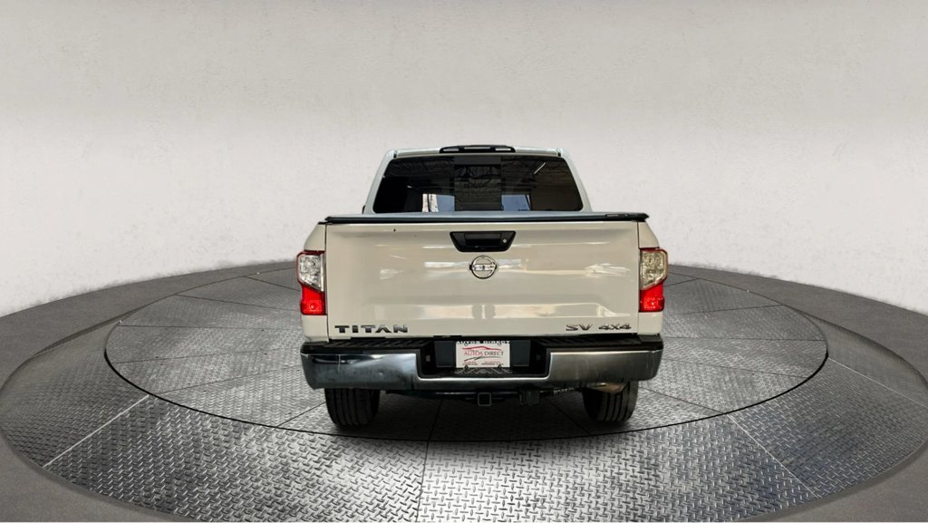 Used 2018 Nissan Titan SV image 6