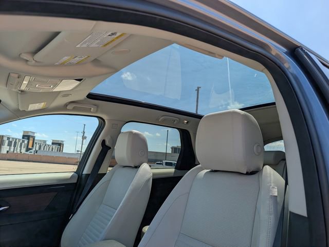 Used 2023 Land Rover Discovery Sport S image 23