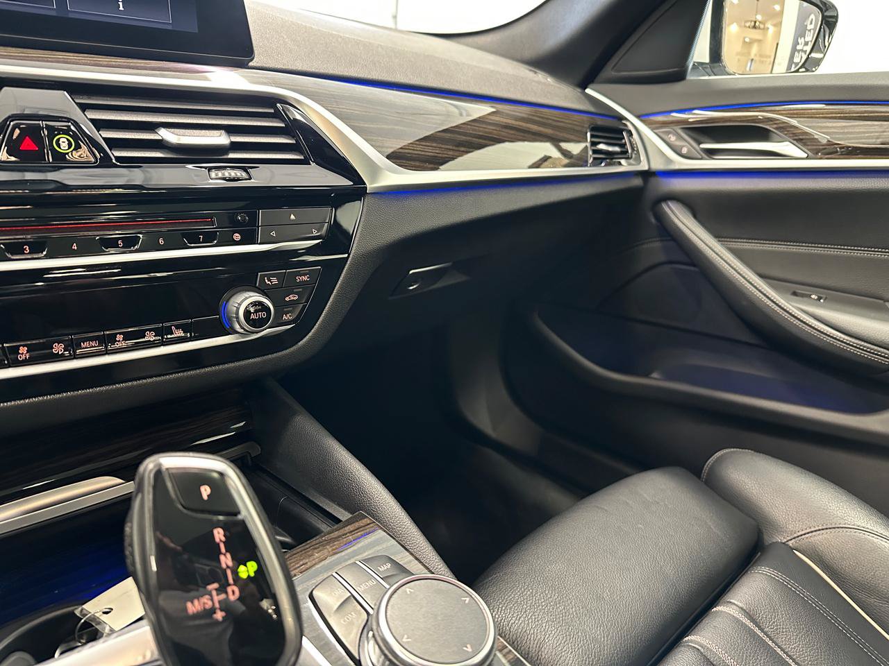 Used 2019 BMW 530i w/ Convenience Package RWD image 48