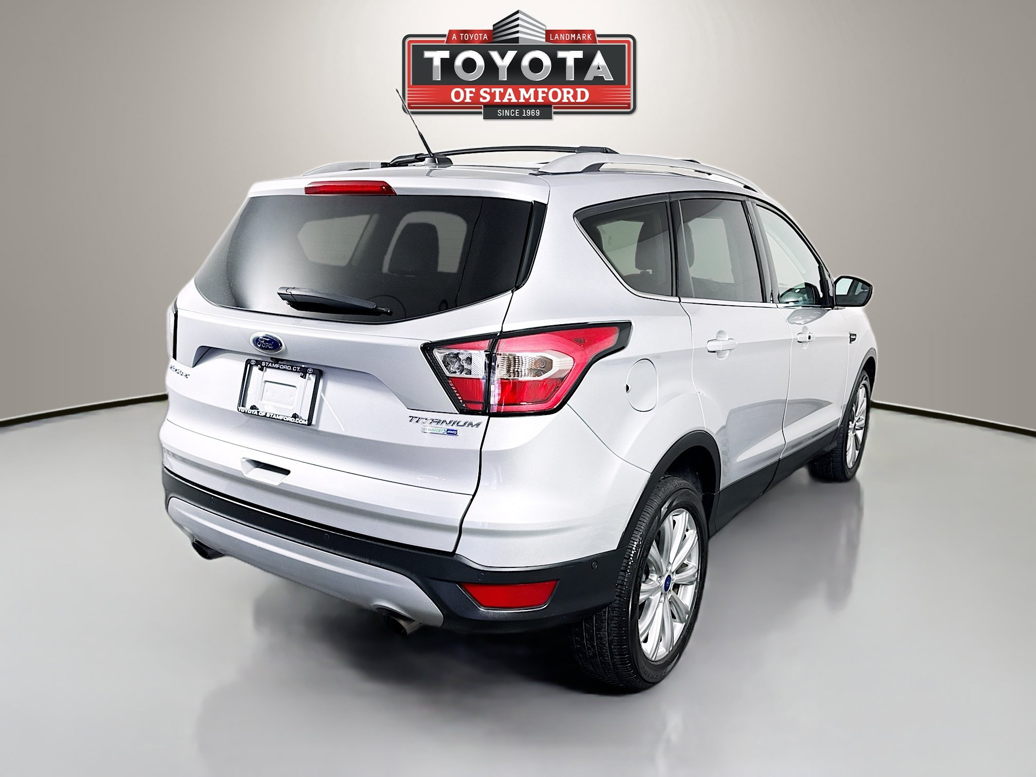 Used 2017 Ford Escape Titanium w/ Equipment Group 301A AWD/4WD image 7