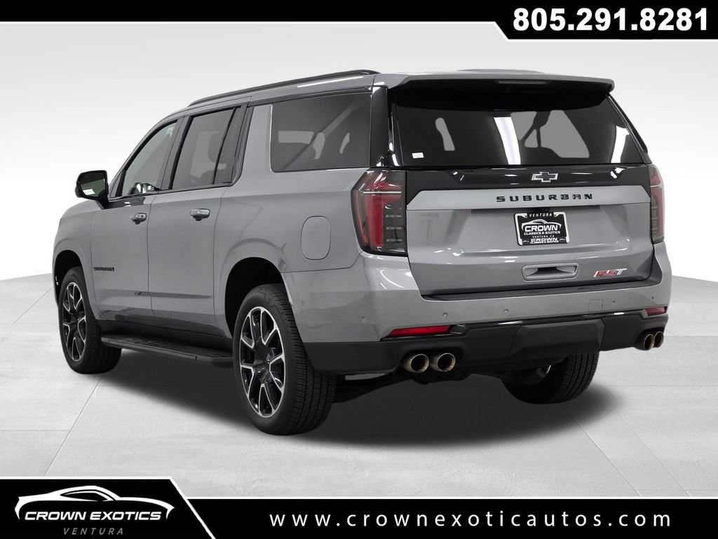 Used 2026 Chevrolet Suburban RST AWD/4WD image 5