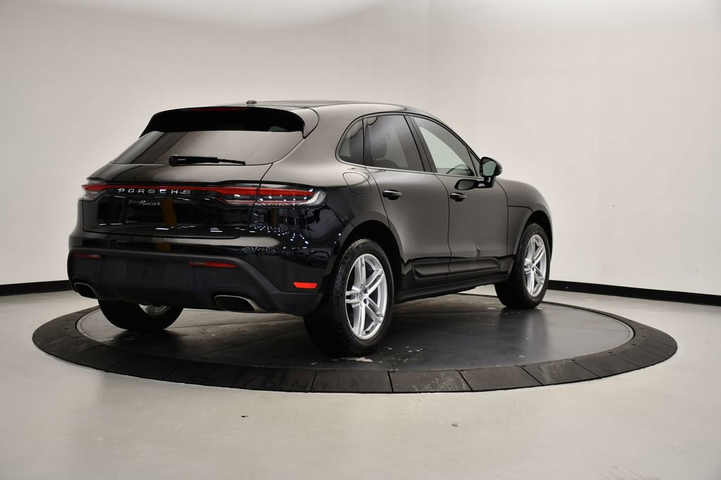 Certified 2023 Porsche Macan Turbo image 7