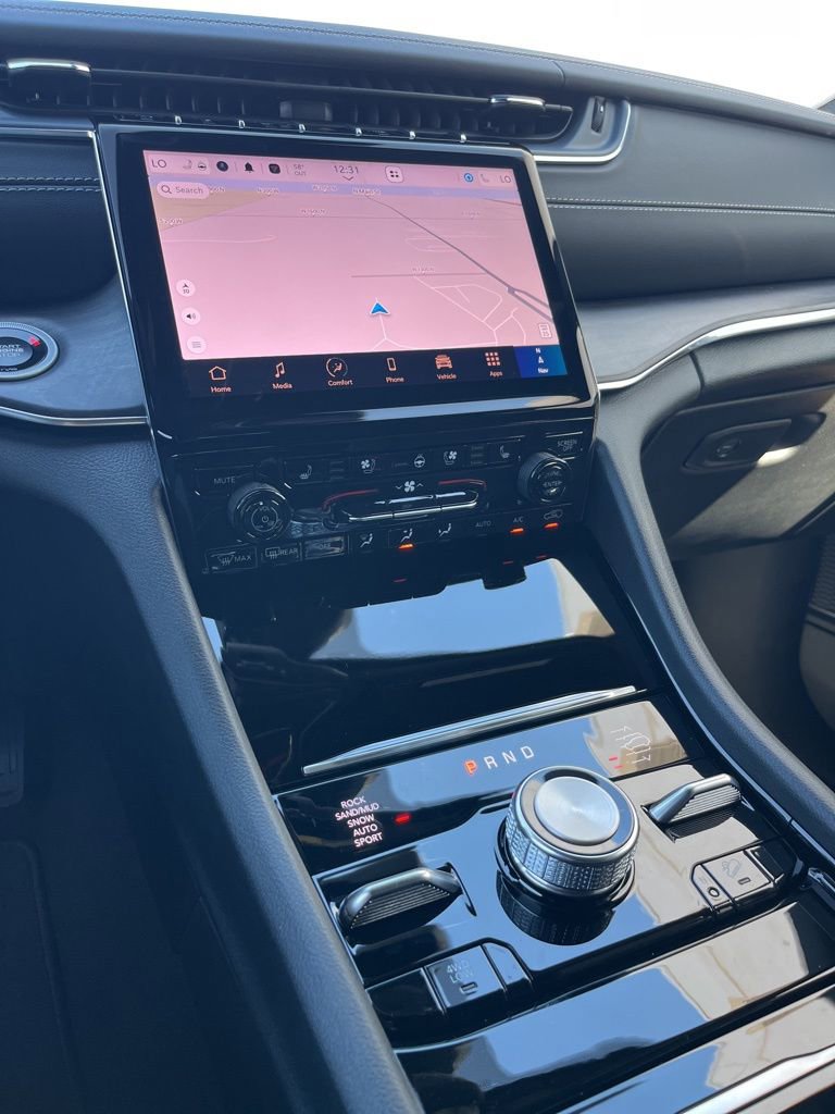 New 2025 Jeep Grand Cherokee Overland w/ Luxury Tech Group IV image 16