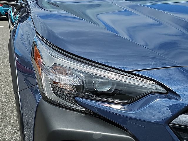 Certified 2025 Subaru Outback Premium AWD/4WD image 9