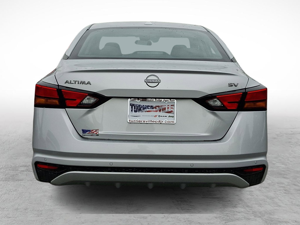 Used 2024 Nissan Altima 2.5 SV FWD image 4